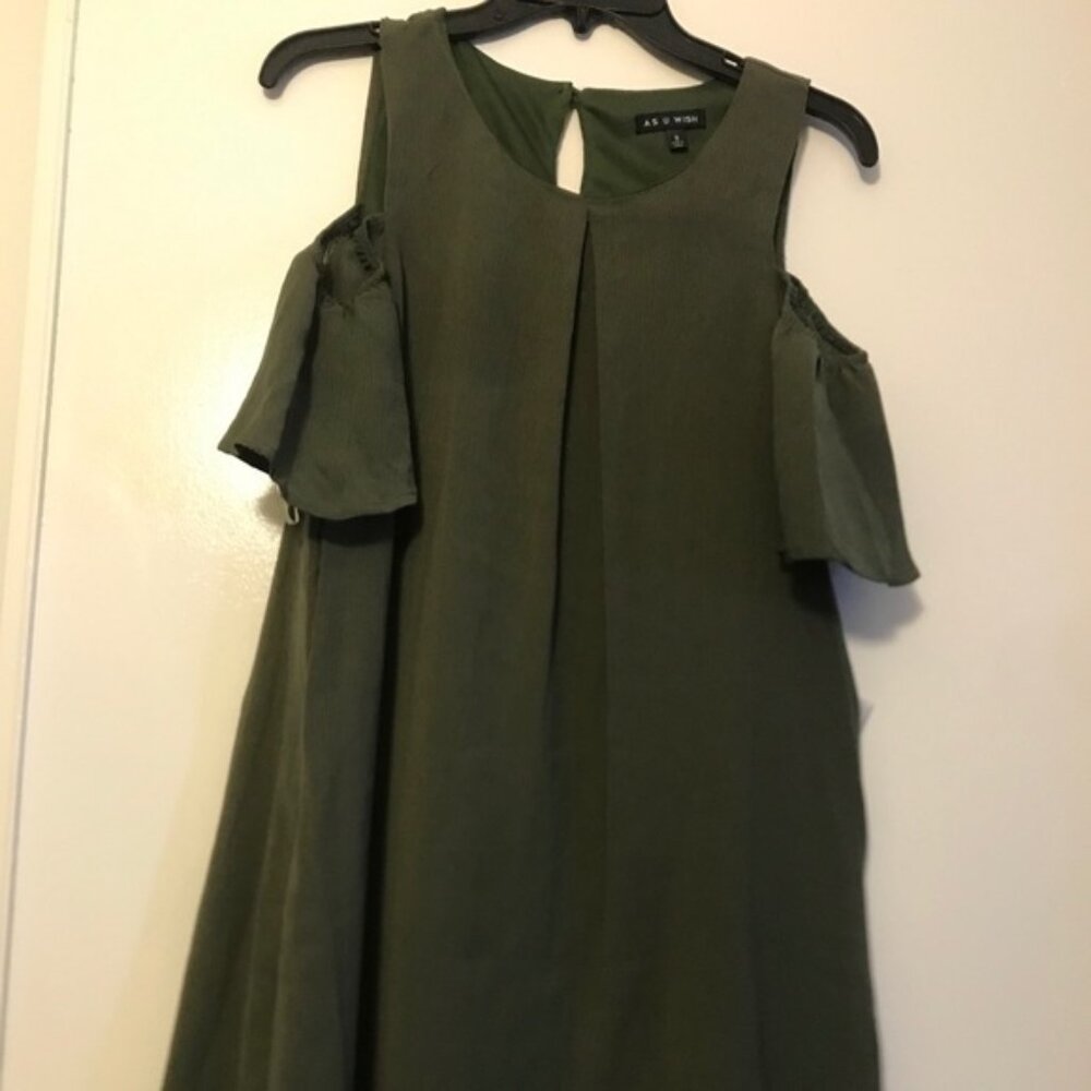 dress size S army green color open shoulder
